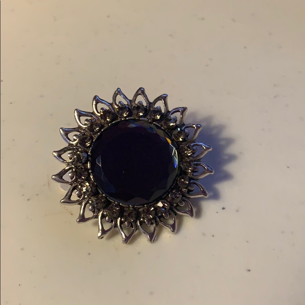Fashion ring